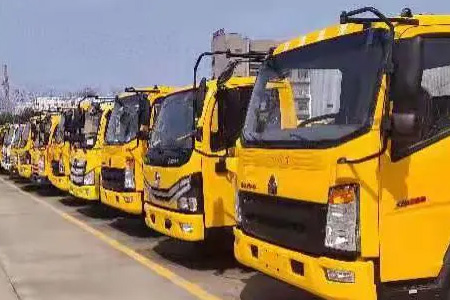 自贡电动车道路救援 高速送柴油服务